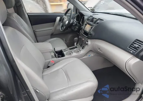 2013 Toyota Highlander Se V6 from USA, damaged, VIN 5TDBK3EH8DS238037